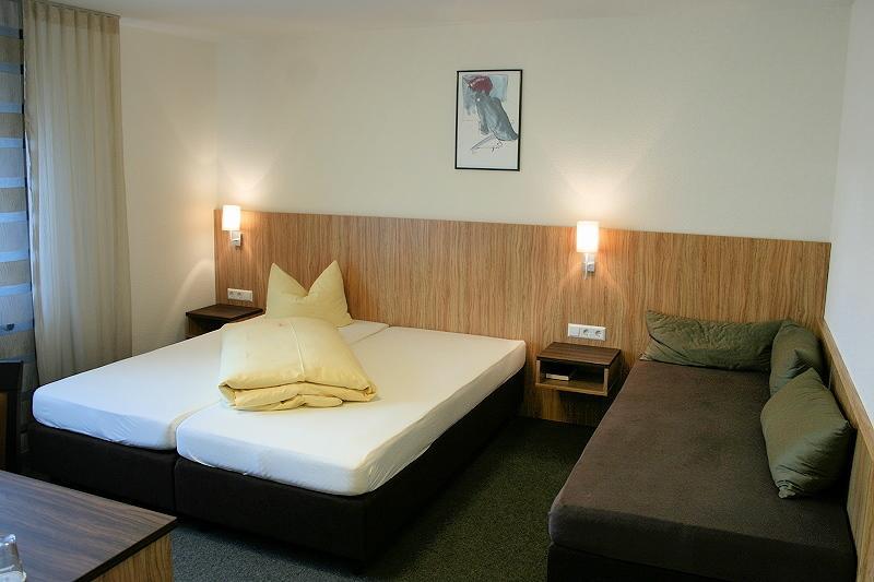 Sport Und Tagungshotel Kenzingen Exterior photo