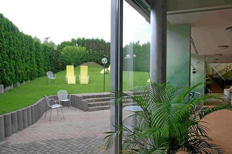 Sport Und Tagungshotel Kenzingen Exterior photo