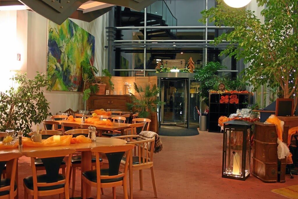 Sport Und Tagungshotel Kenzingen Exterior photo